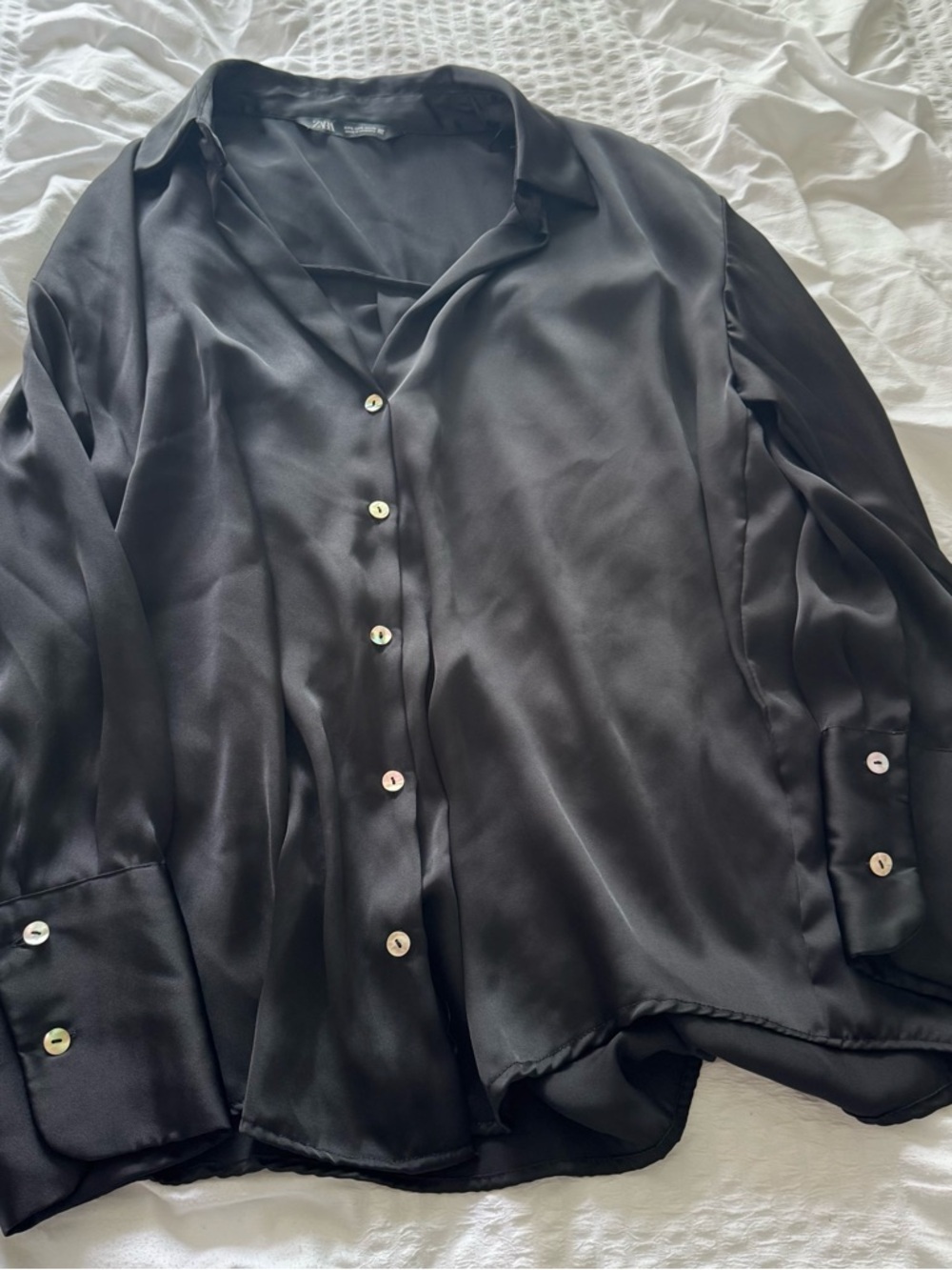 Zara Black Satin-Look Women's Button-Down Shirt - Picture 4 of 9